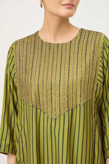 Buy_Dot_Green Silk, Cotton Nakshi Embroidery Round Striped Veena Print Kurta And Pant Set 