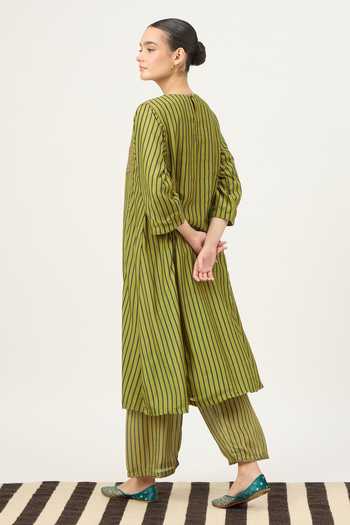 Shop_Dot_Green Silk, Cotton Nakshi Embroidery Round Striped Veena Print Kurta And Pant Set _at_Aza_Fashions