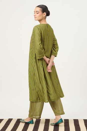 Shop_Dot_Green Silk, Cotton Nakshi Embroidery Round Striped Veena Print Kurta And Pant Set 