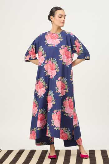 Buy_Dot_Blue Pure Cotton Round Neck, Yes Nayab Printed Kurta And Pant Set _Online_at_Aza_Fashions
