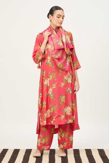 Dot_Red Silk Tassels Floral Print Kurta Set _Online_at_Aza_Fashions