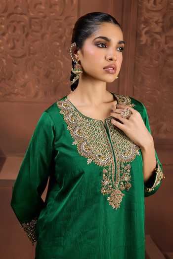 Buy_Aneesh Agarwaal_Green Silk Embroidery, Zari Round Neck Ratna Jyoti Straight Kurta And Salwar Set _Online_at_Aza_Fashions