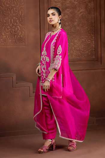Buy_Aneesh Agarwaal_Fuchsia Silk Zari, Stones V-neck Maya Darpan Embroidered Kurta And Salwar Set _Online_at_Aza_Fashions