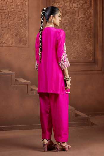 Buy_Aneesh Agarwaal_Fuchsia Silk Zari, Stones V-neck Maya Darpan Embroidered Kurta And Salwar Set 