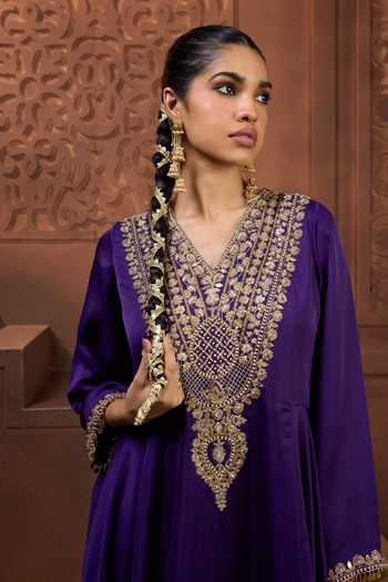 Aneesh Agarwaal_Purple Silk Zari V-neck Noor Yoke Embroidered Anarkali And Pant Set _Online_at_Aza_Fashions
