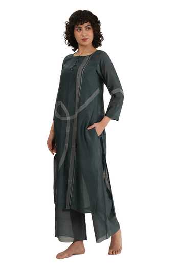 Khat_Green Chanderi Silk Embroidery Round Neck, Yes Kurta Set _at_Aza_Fashions