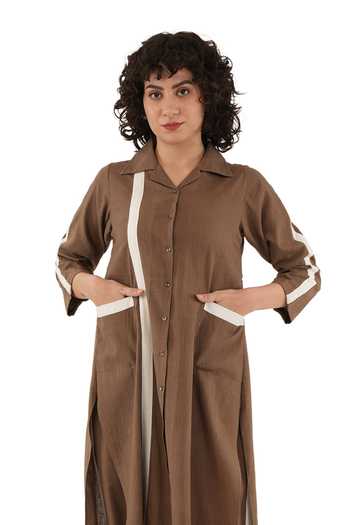 Khat_Brown Cotton Collared, Yes Handwoven Kurta And Pant Set _at_Aza_Fashions