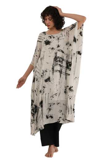 Khat_White Silk Scoop Neck Textured Print Kaftan Set _at_Aza_Fashions
