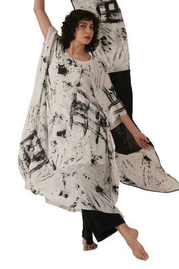 Khat_Black Silk Round Neck Textured Print Kaftan Set _at_Aza_Fashions