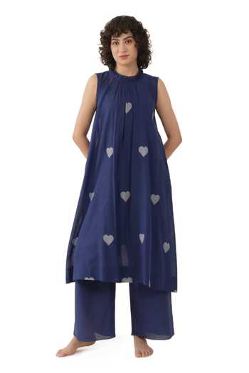 Buy_Khat_Blue Handloom Cotton Round Neck, Yes Hand Woven Jamdani Kurta Set _Online_at_Aza_Fashions