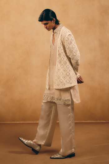 Buy_Mukti And Kavith Casa_Off White Satin, Linen Cut Work, Zari Abstract Embroidered Jacket And Kurta Set _Online_at_Aza_Fashions
