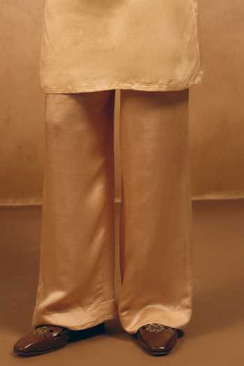 MUKTI AND KAVITH CASA_Gold Silk, Satin, Linen Embroidery, Zari Geometric Bundi And Kurta Set _Online_at_Aza_Fashions