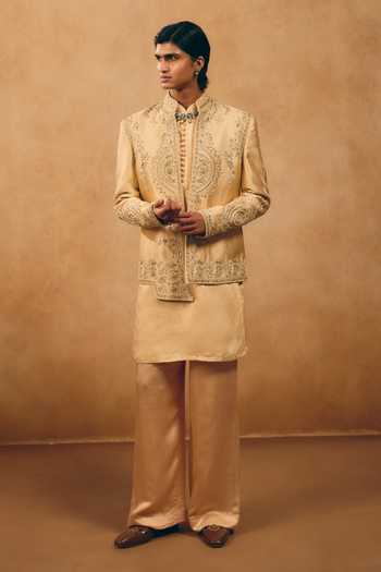 Buy_MUKTI AND KAVITH CASA_Gold Silk, Satin, Linen Embroidery, Zari Geometric Bundi And Kurta Set _at_Aza_Fashions