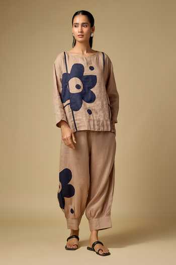 Buy_Linen Bloom_Brown Linen Round Neck Floral Embroidered Top And Pant Set _at_Aza_Fashions