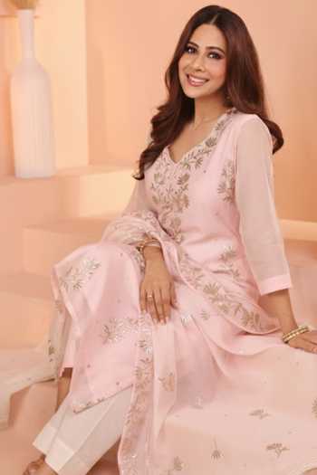 Karaj Jaipur_Pink Chanderi, Shantoon Zari V-neck Baby Mul Kurta Set _Online_at_Aza_Fashions