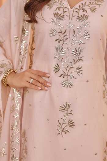 Buy_Karaj Jaipur_Pink Chanderi, Shantoon Zari V-neck Baby Mul Kurta Set 