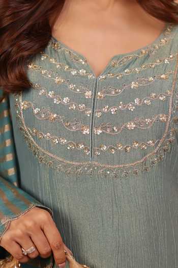 Karaj Jaipur_Teal Tissue, Chanderi Embroidery, Zari V-neck, Yes Dusty Crushed Kurta Set _at_Aza_Fashions