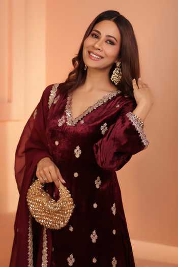 Buy_Karaj Jaipur_Wine Velvet, Organza Embroidery V-neck, Yes Kurta Set _Online_at_Aza_Fashions