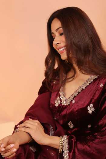 Shop_Karaj Jaipur_Wine Velvet, Organza Embroidery V-neck, Yes Kurta Set _Online_at_Aza_Fashions