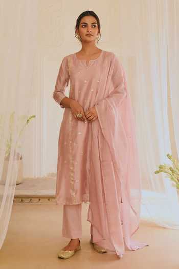 Karaj Jaipur_Pink Chanderi, Kota Doria, Cotton Patti Split V-neck Embroidered Kurta Set _Online_at_Aza_Fashions