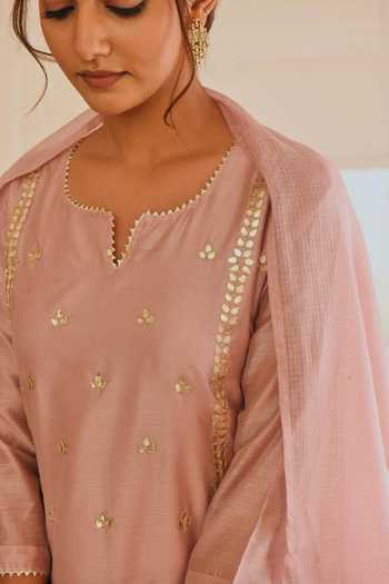 Karaj Jaipur_Pink Chanderi, Kota Doria, Cotton Patti Split V-neck Embroidered Kurta Set _at_Aza_Fashions