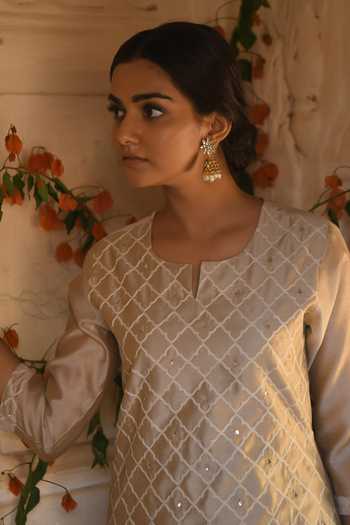 Karaj Jaipur_Beige Chanderi, Cotton Embroidery Round Neck Meher Kurta Set _Online_at_Aza_Fashions