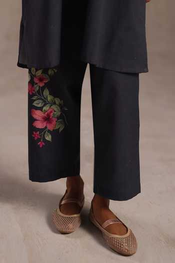 Roza_Pink Linen Round Neck Alyza Floral Print Kurta And Pant Set _at_Aza_Fashions