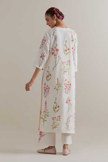 Shop_Upavita_Pink Cotton, Chanderi Beads, Tassels Round Neck Kurta Set _at_Aza_Fashions