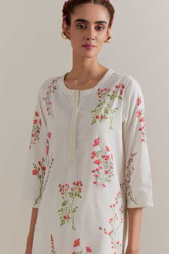 Shop_Upavita_Pink Cotton, Chanderi Beads, Tassels Round Neck Kurta Set _Online_at_Aza_Fashions