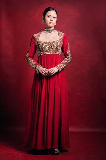 Buy_Tamanna Punjabi Kapoor_Red Crepe, Shantoon Embroidery, Sequins, Pearls, Zari, Anarkali And Dupatta Set _at_Aza_Fashions