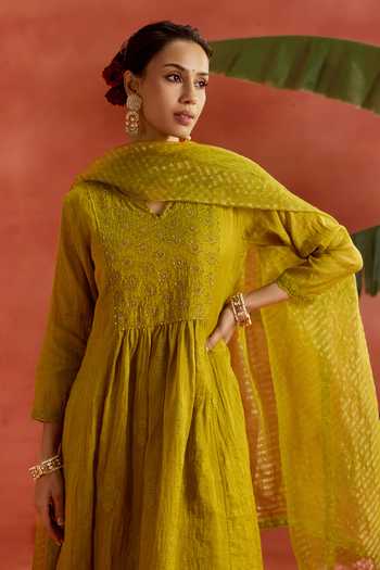 Kritika Dawar_Green Chanderi, Tissue, Silk Organza Gulnaaz Thread A-line Kurta Set _Online