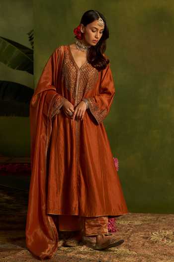 Buy_Kritika Dawar_Rust Silk, Chanderi, Tissue Embroidery, Zari V-neck Mehrunisa Hand Kurta Set _Online_at_Aza_Fashions