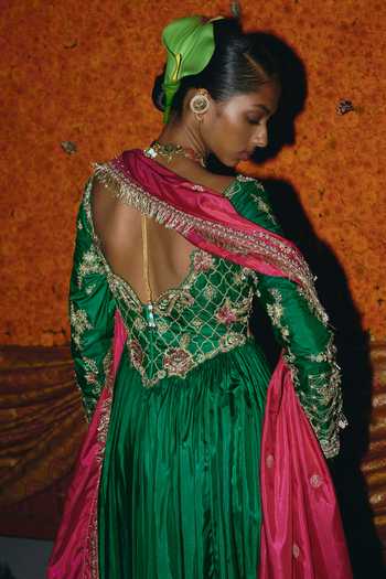 Buy_Aditi Gupta_Green Silk Zari, Pearls Sweetheart Neck Soft Embroidered Anarkali With Dupatta 