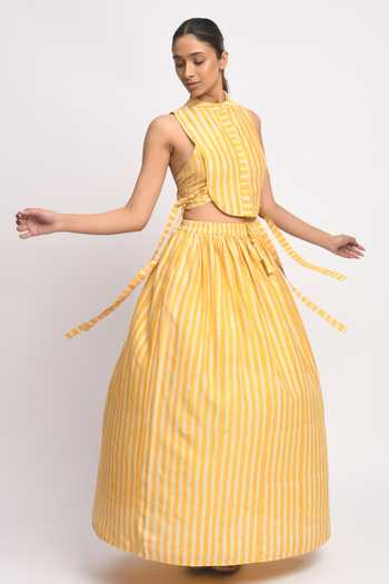 Buy_JAYATI GOENKA_Yellow Cotton, Chanderi Silk Tassels High Neck Sandy Printed Top And Skirt Set 