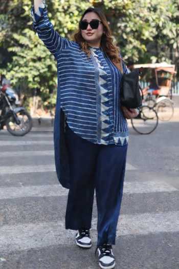Prahnaaya_Blue Modal, Satin Mandarin Collar Stripe Print Shirt And Pant Set _Online_at_Aza_Fashions