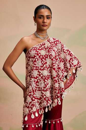 Buy_Evra By Nikita_Red Georgette Pom-poms One Shoulder Pearl Work Cape And Gharara Set 