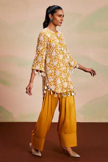 Buy_Evra By Nikita_Yellow Georgette Pearls Round Neck Work Kurta And Salwar Set 