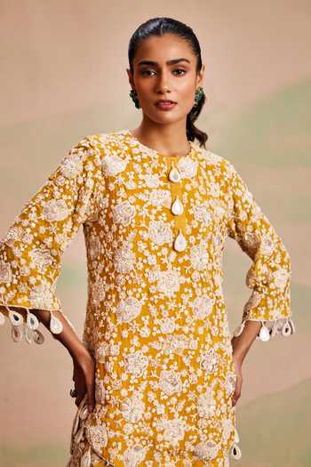 Shop_Evra By Nikita_Yellow Georgette Pearls Round Neck, Yes Work Kurta And Palazzo Set _Online_at_Aza_Fashions