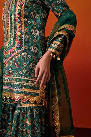 Evra By Nikita_Green Silk, Cotton Gota Patti Round Neck, Yes Patola Print Kurta Set _at_Aza_Fashions