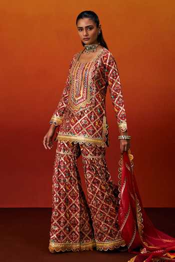 Evra By Nikita_Red Silk, Cotton Gota Patti Square Neck Patola Print Kurta Set _Online_at_Aza_Fashions
