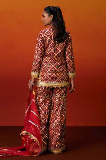 Shop_Evra By Nikita_Red Silk, Cotton Gota Patti Square Neck Patola Print Kurta Set _at_Aza_Fashions