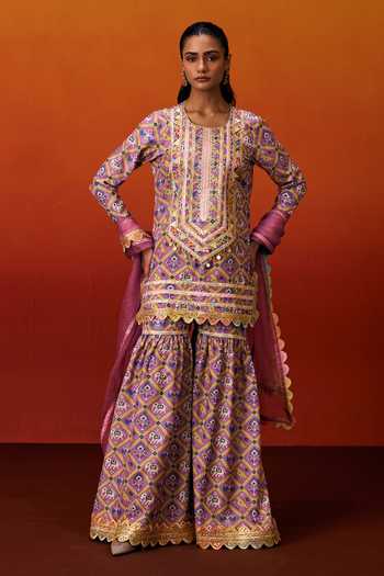 Buy_Evra By Nikita_Pink Silk, Cotton Gota Patti Round Neck Patola Print Kurta Set _at_Aza_Fashions