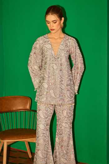 Shop_Evra By Nikita_Grey Georgette Embroidery V-neck, Yes Kurta And Pant Set _Online_at_Aza_Fashions