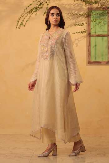 Buy_Label Niti Bothra_Beige Silk, Chanderi, Tencel Pearls, Applique Yoke Embroidered Kurta And Pant Set 