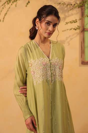 Buy_Label Niti Bothra_Green Silk, Chanderi, Tencel Embroidery, Pearls, Applique Kurta And Pant Set 