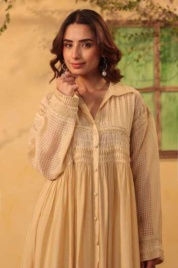 Buy_Label Niti Bothra_Beige Silk, Chanderi, Tencel Lace Collared, Yes Pintuck Kurta And Pant Set _Online_at_Aza_Fashions