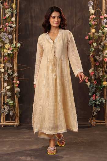Shop_Label Niti Bothra_Beige Silk, Chanderi, Tencel Applique V-neck, Yes Embroidered Kurta And Pant Set _Online_at_Aza_Fashions