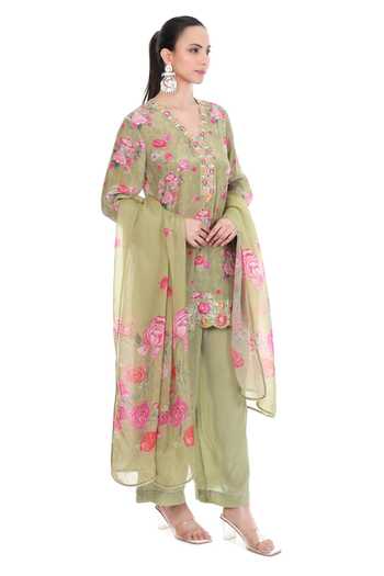 Shop_Tanu Malhotra_Pink Crepe, Organza Embroidery, Lace V-neck Floral Print Kurta Set _Online_at_Aza_Fashions