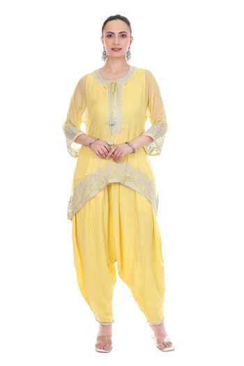 Buy_Tanu Malhotra_Yellow Lurex Embroidery Round Neck Kaftaan And Pant Set _at_Aza_Fashions