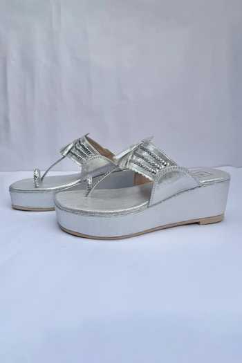 Shop_Sandalwali_Silver Tassels, Chains Kumari Poo Vegan Leather Kolhapuri Wedges _at_Aza_Fashions